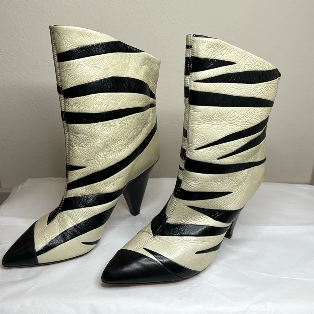 Isabel Marant booties all wear shown size 38 comes w dust bag - Picture 2 of 6